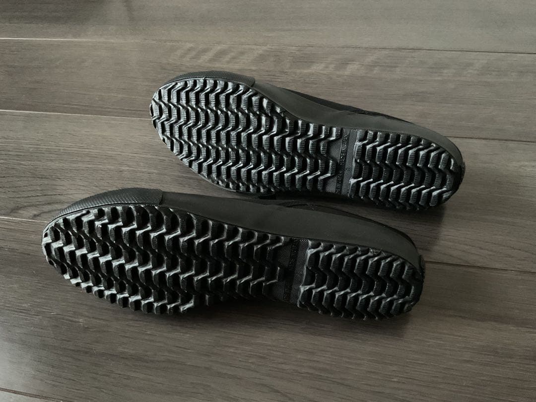 M.H.L.×ムーンスターのサンダル