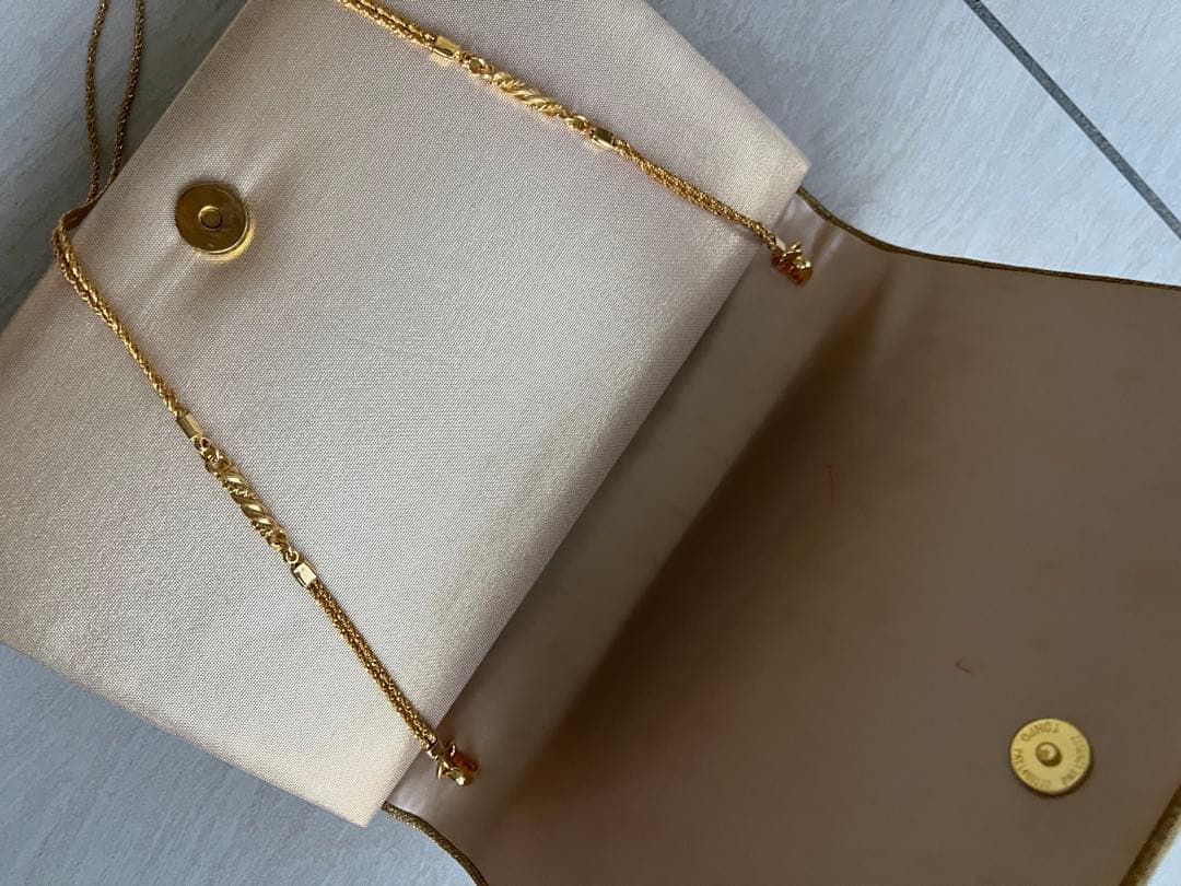 金色 刺繍入り 和装　パーティーバッグ