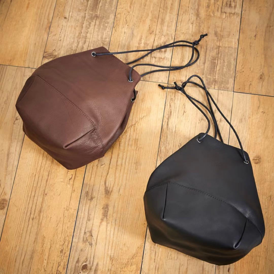 極美品✨【ミスターオリーブ】ウォッシャブルレザー巾着バッグ【ユニセックス】