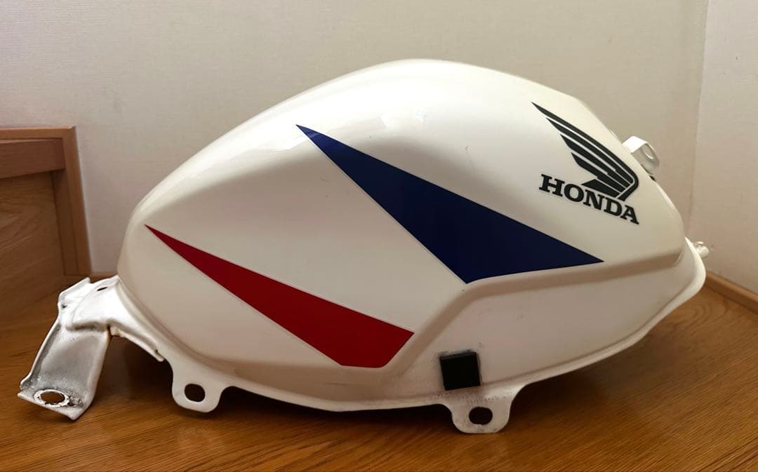 【値下げ】CBR250R MC41 タンク