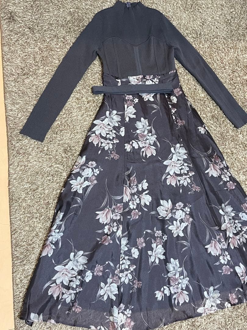 マーキュリーデュオ フラワードッキングロングスリーブワンピース