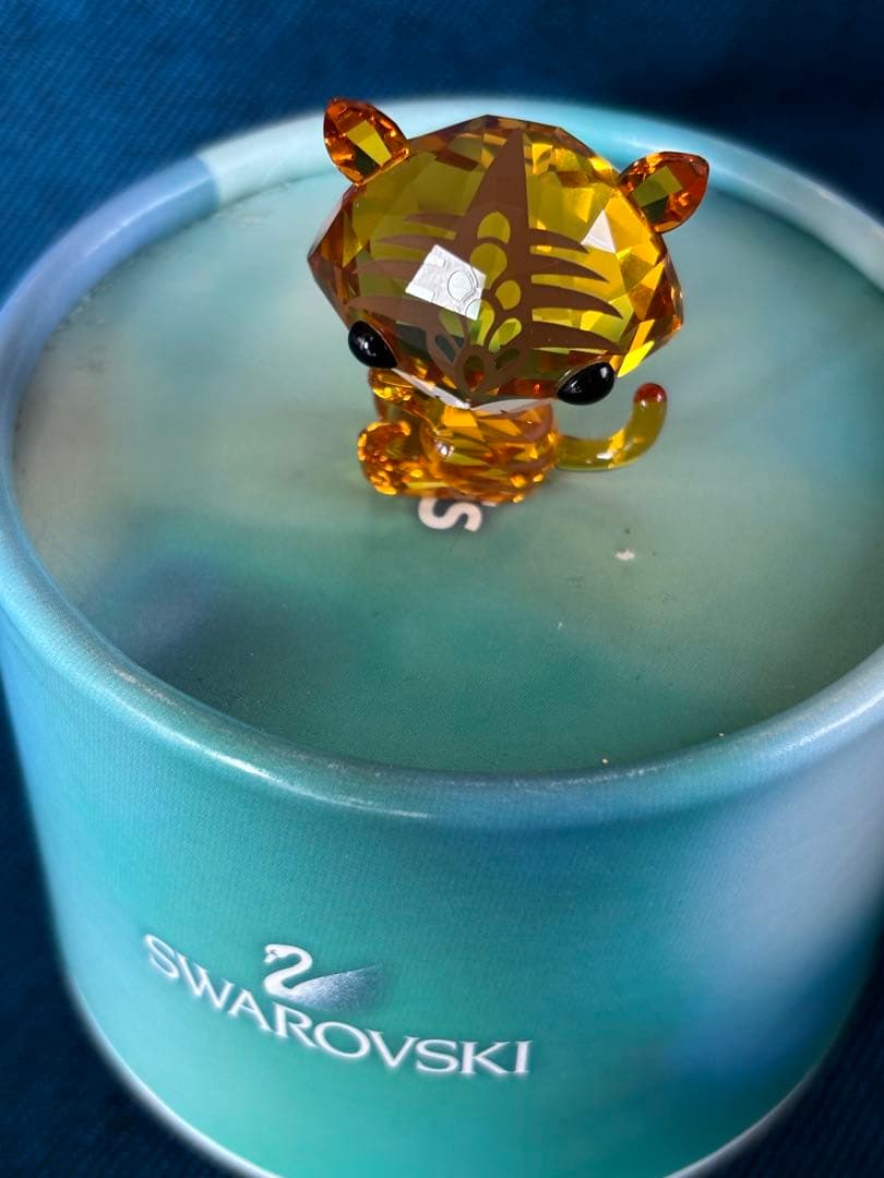 スワロフスキー　干支置物　とら
