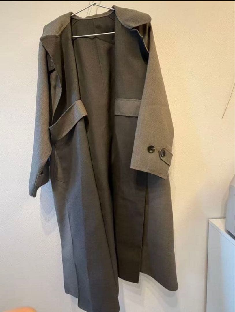 Conteリバーバルカラーコート 辺見えみり