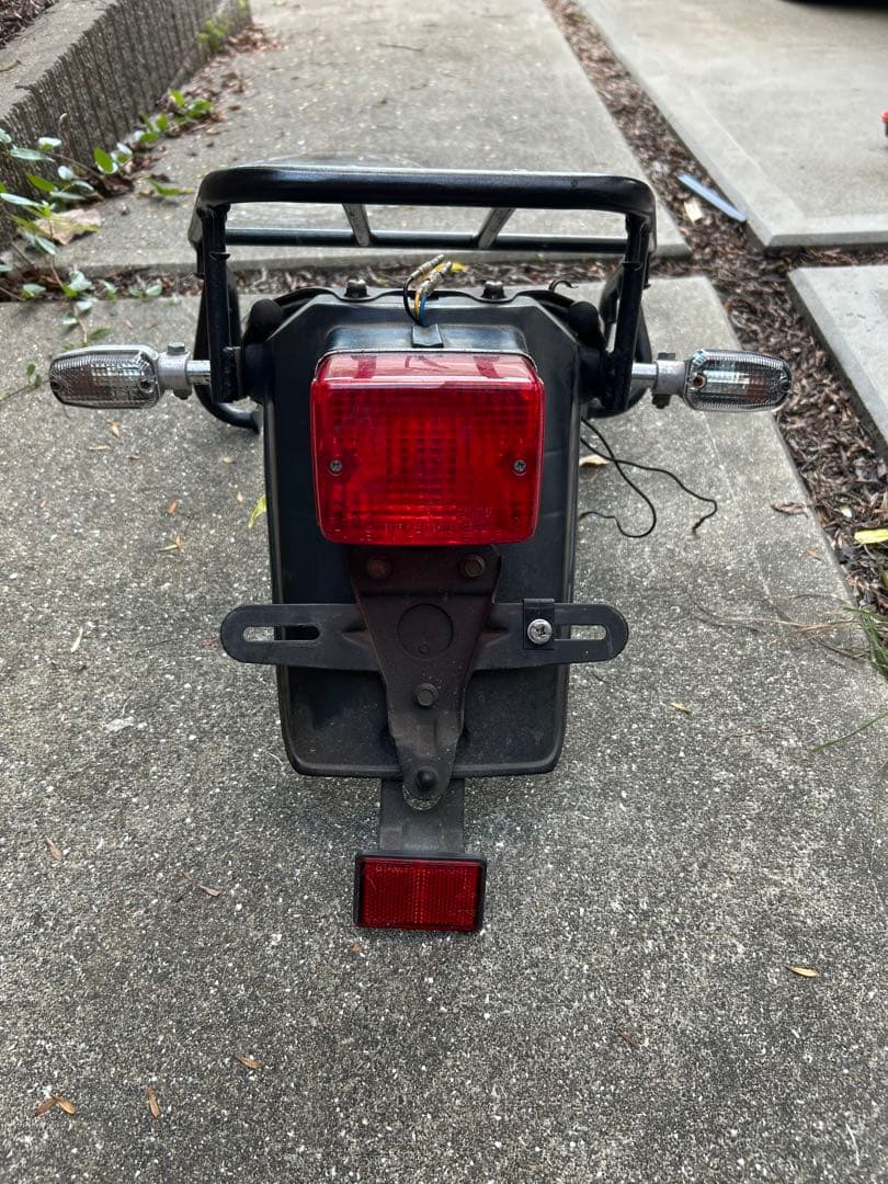 TW200純正?リアフェンダー テールランプ ウインカー サブフレームレール