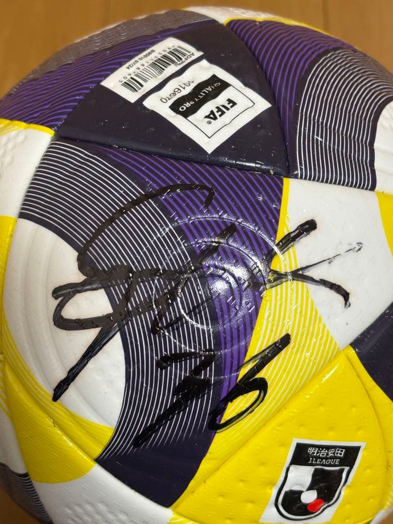 【ホワイト】アディダスコネクト25 Jリーグ公式球