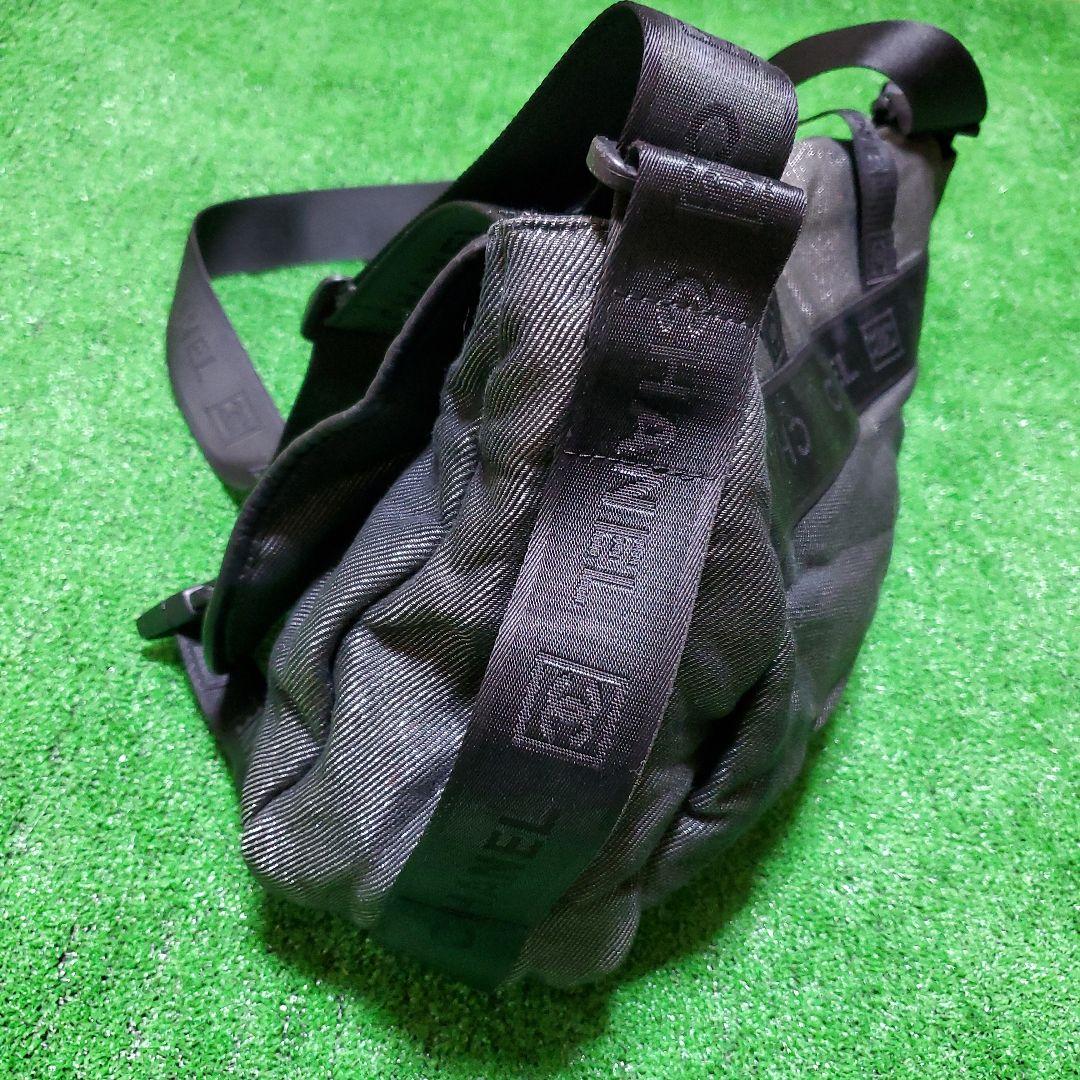 正規品　CHANEL　スポーツライン　メッセンジャーバック　シリアル有り