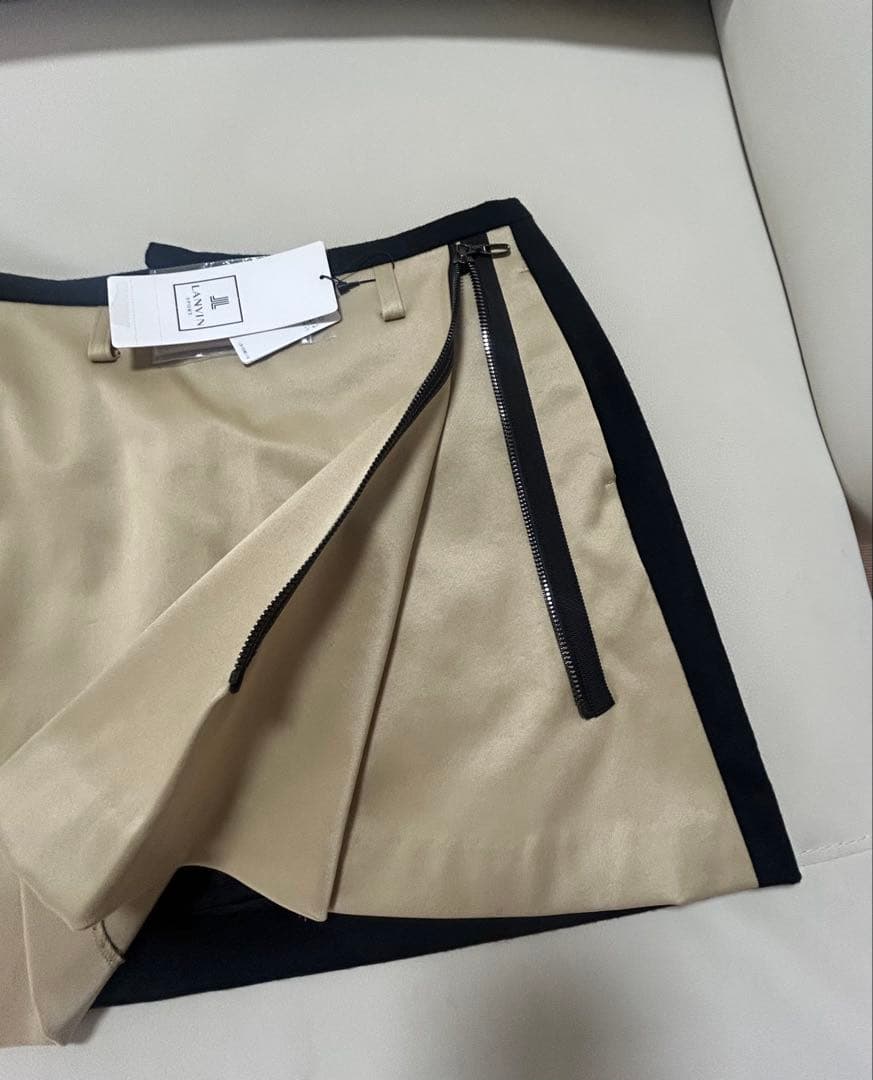 新品タグ付き　ランバンスポール　40サイズ　スカート　秋、冬、春