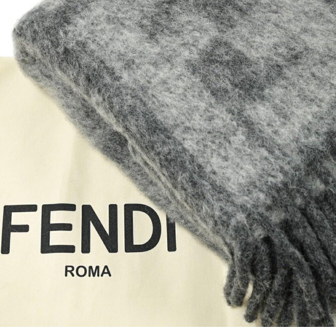 【新品未使用・送料込】 FENDI アルパカウール ロゴマフラー