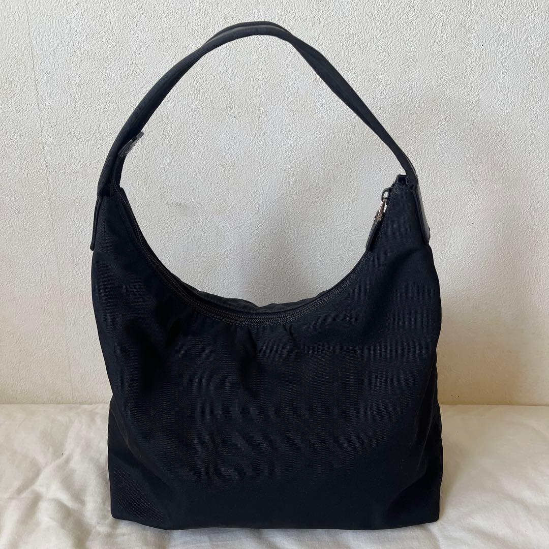 GUCCI ワンショルダーバッグ ダブルポケット