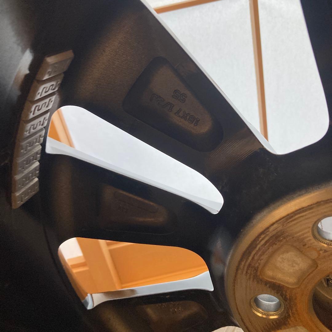 ホンダヴェゼル純正18インチ ブラック シルバー ホイールリペア品