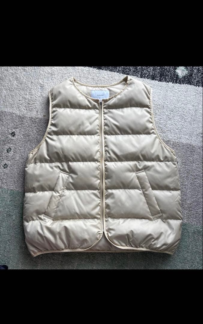 ベージュ キルティングダウンベスト ノースリーブ