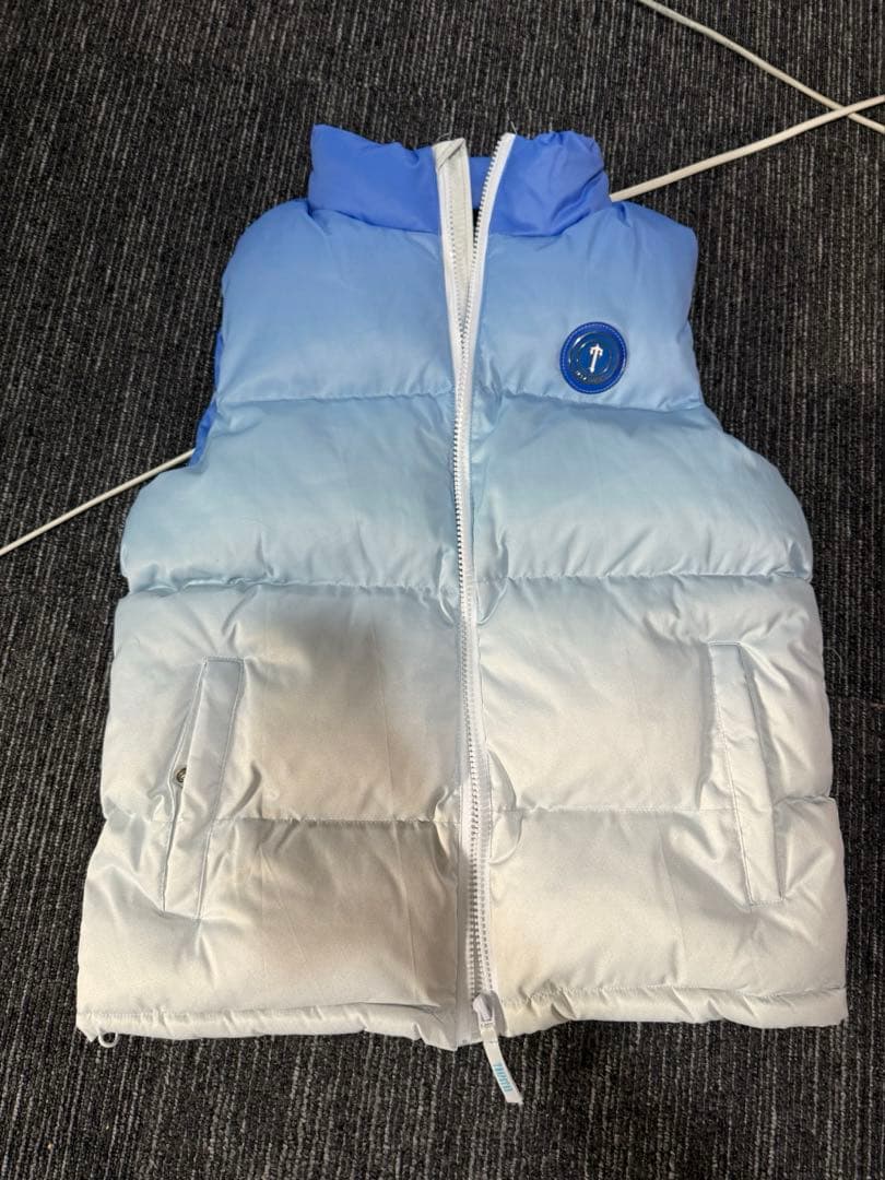 トラップスターダウンベスト