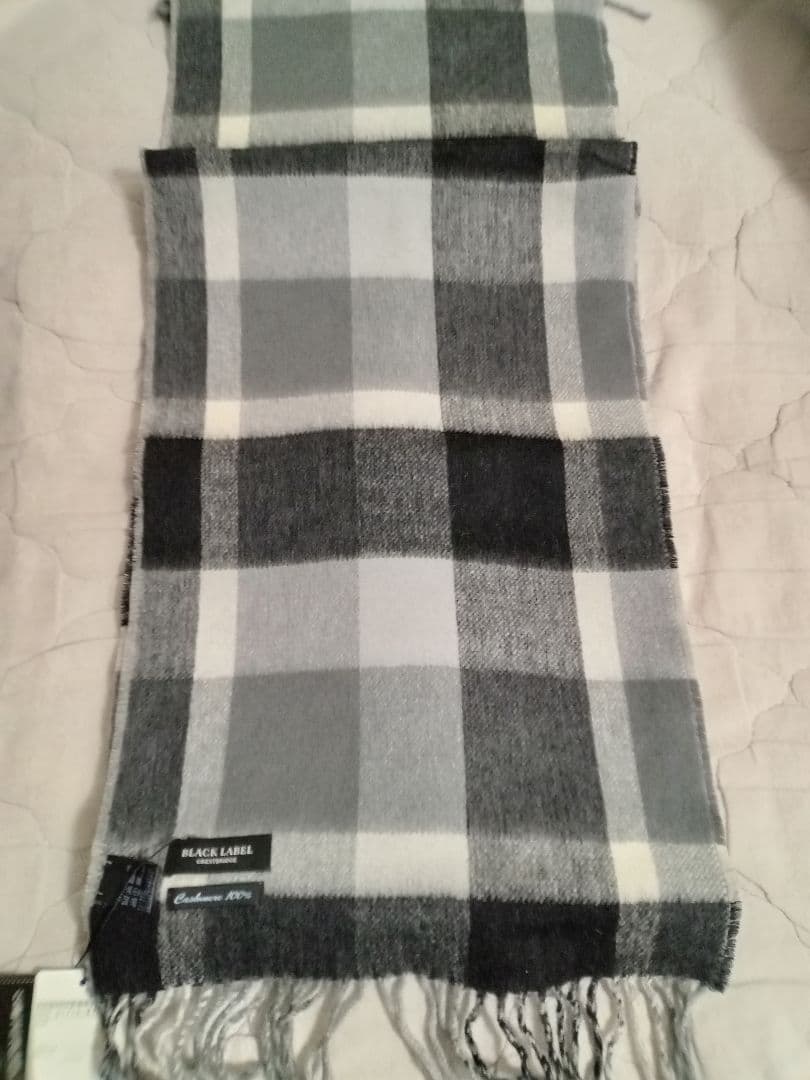 （新品タグ付）BLACK LABEL CRESTBRIDGE カシミヤマフラー