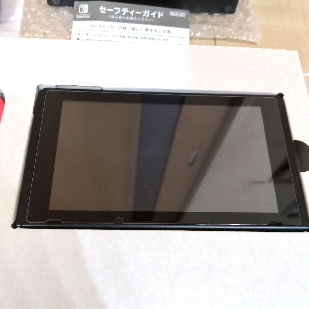 Nintendo Switch 本体 青/赤　初期化済み　ゲーム機入れケース付き