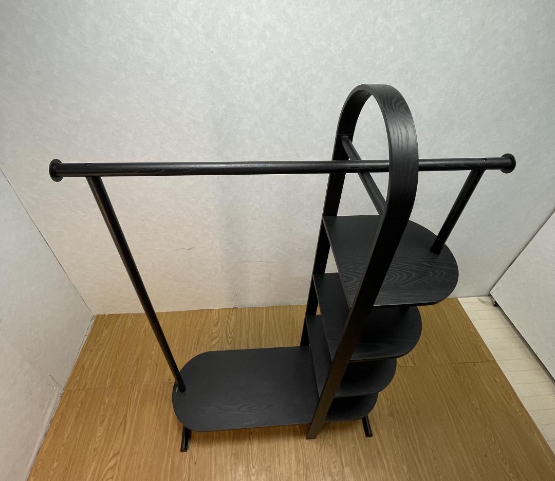 S♢683 umbra ベルウッド　ガーメントラック