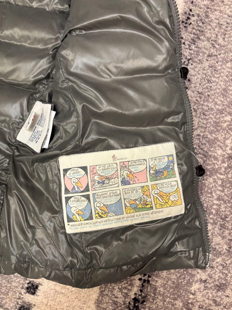 モンクレールMONCLER レディースダウンベスト‼️