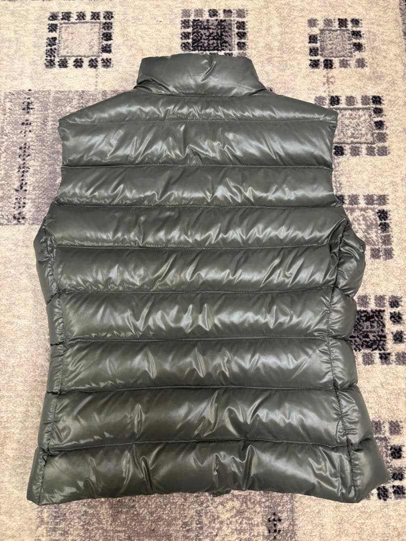 モンクレールMONCLER レディースダウンベスト‼️