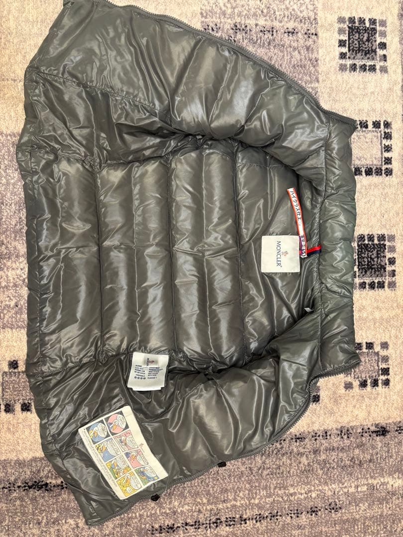 モンクレールMONCLER レディースダウンベスト‼️