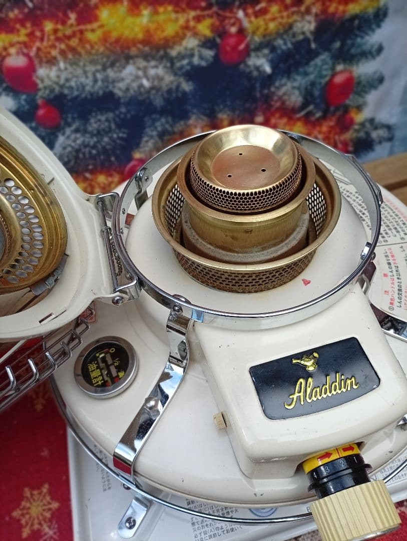 アラジンストーブ メンテナンス済み。純正芯交換済。取説付きです。グリーン