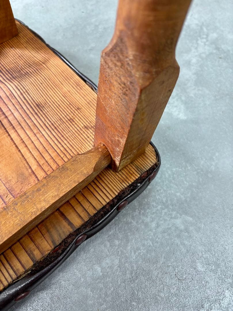 ヴィンテージ 木製スツール ｜クラシック 古家具