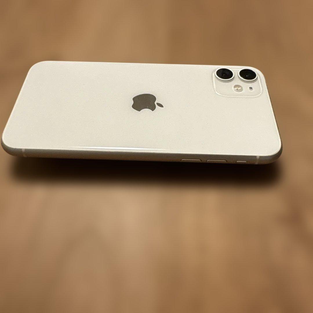 iPhone 11 本体 白（ホワイト） 64GB SIMフリー