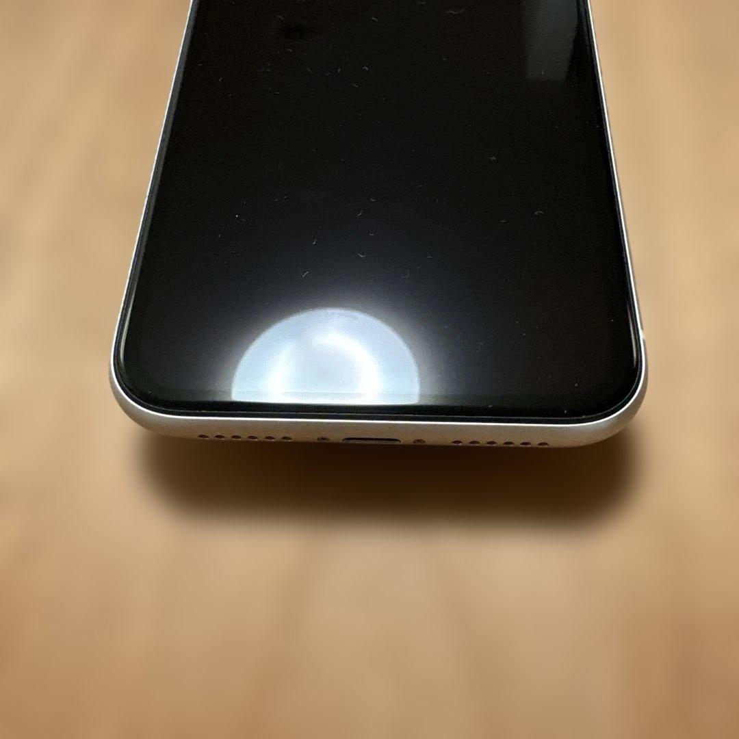 iPhone 11 本体 白（ホワイト） 64GB SIMフリー