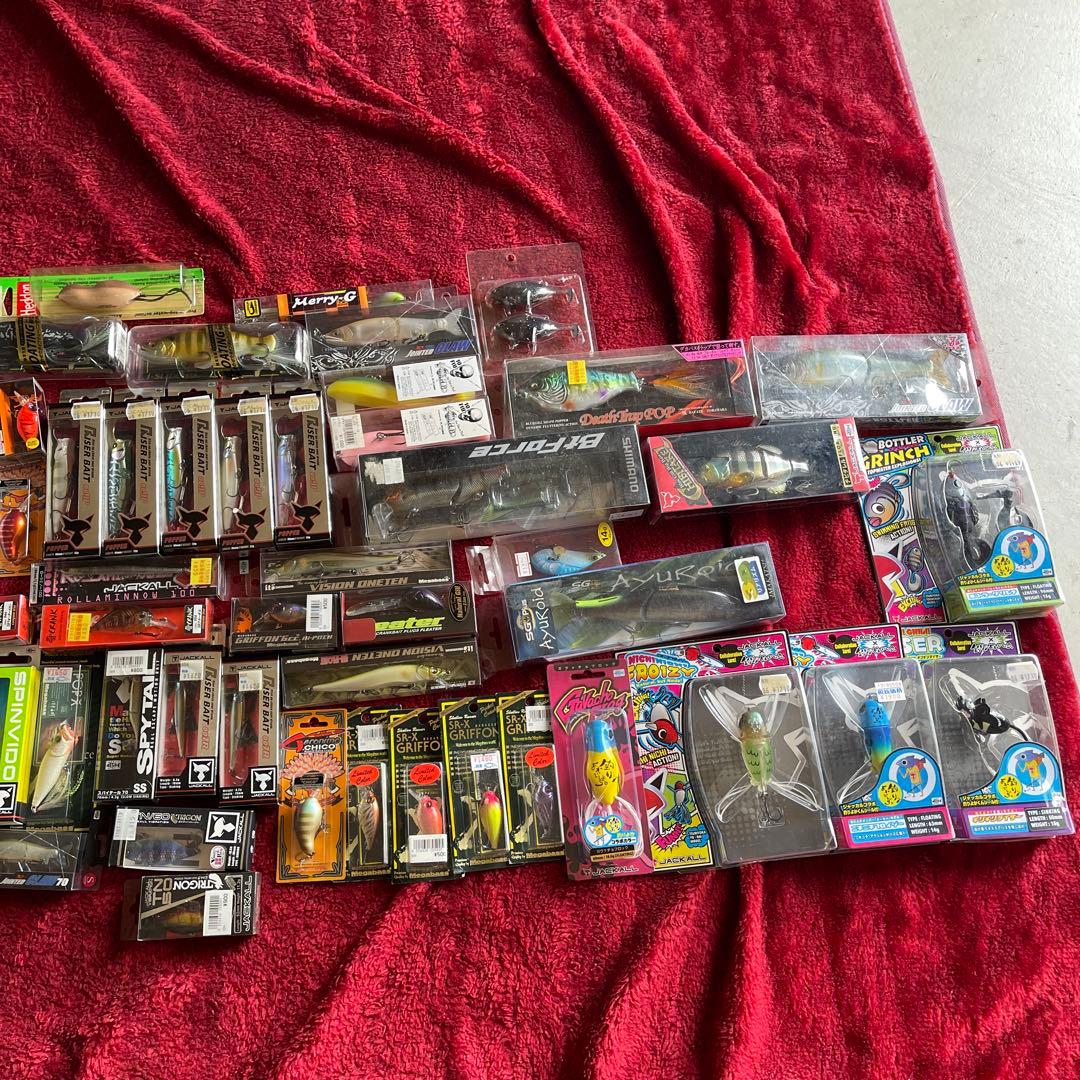 まとめ売り バス釣りルアー、ワーム、フック、シンカー、ケースなど小物大量セット