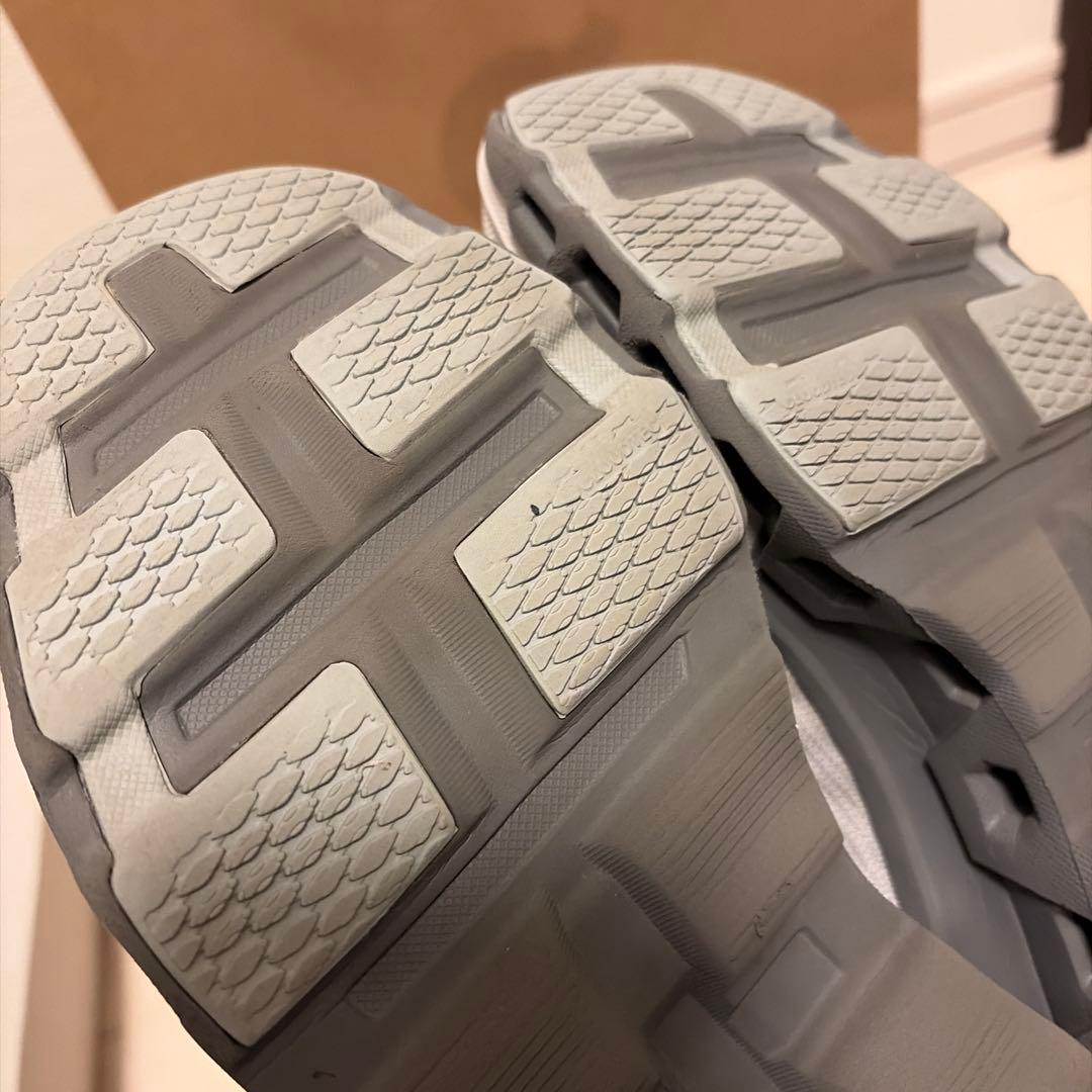 【中古美品】クラウドモンスター2 フロスト/ロック 24.5cm