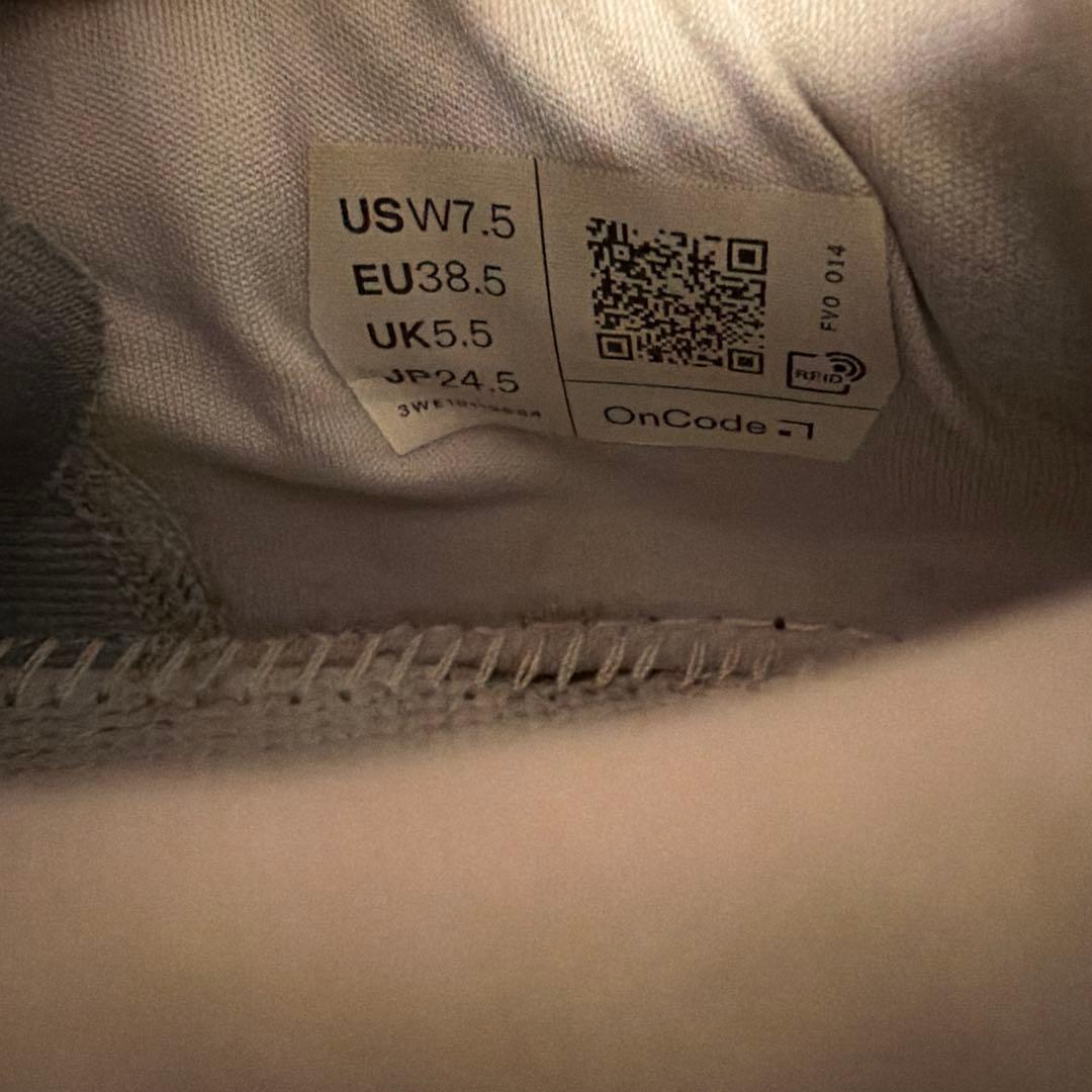 【中古美品】クラウドモンスター2 フロスト/ロック 24.5cm