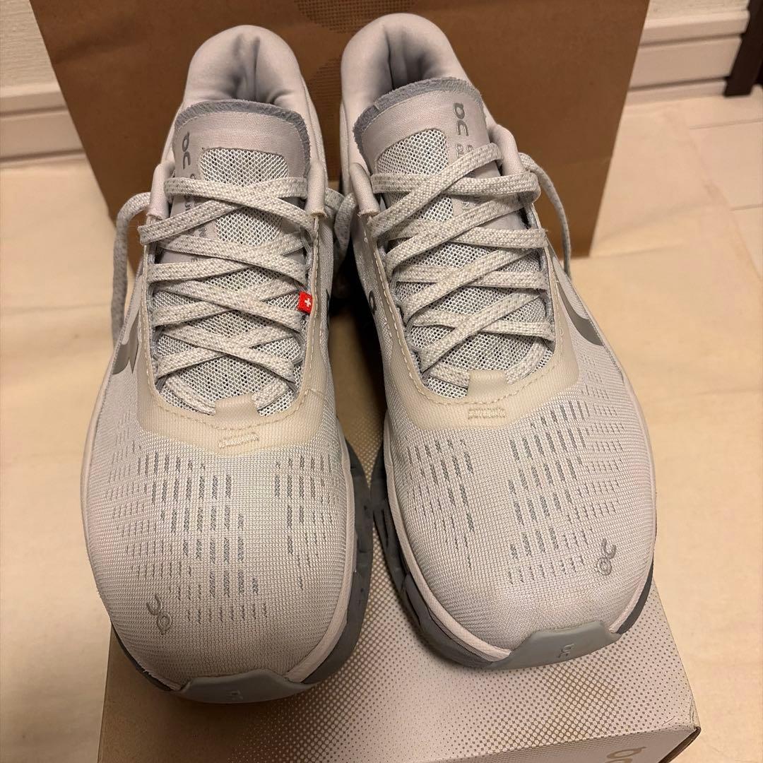 【中古美品】クラウドモンスター2 フロスト/ロック 24.5cm