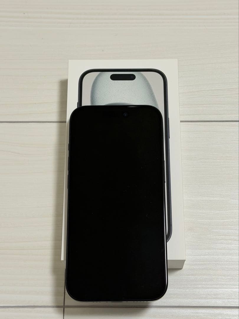 iPhone15 256GB ブラック　SIMフリー
