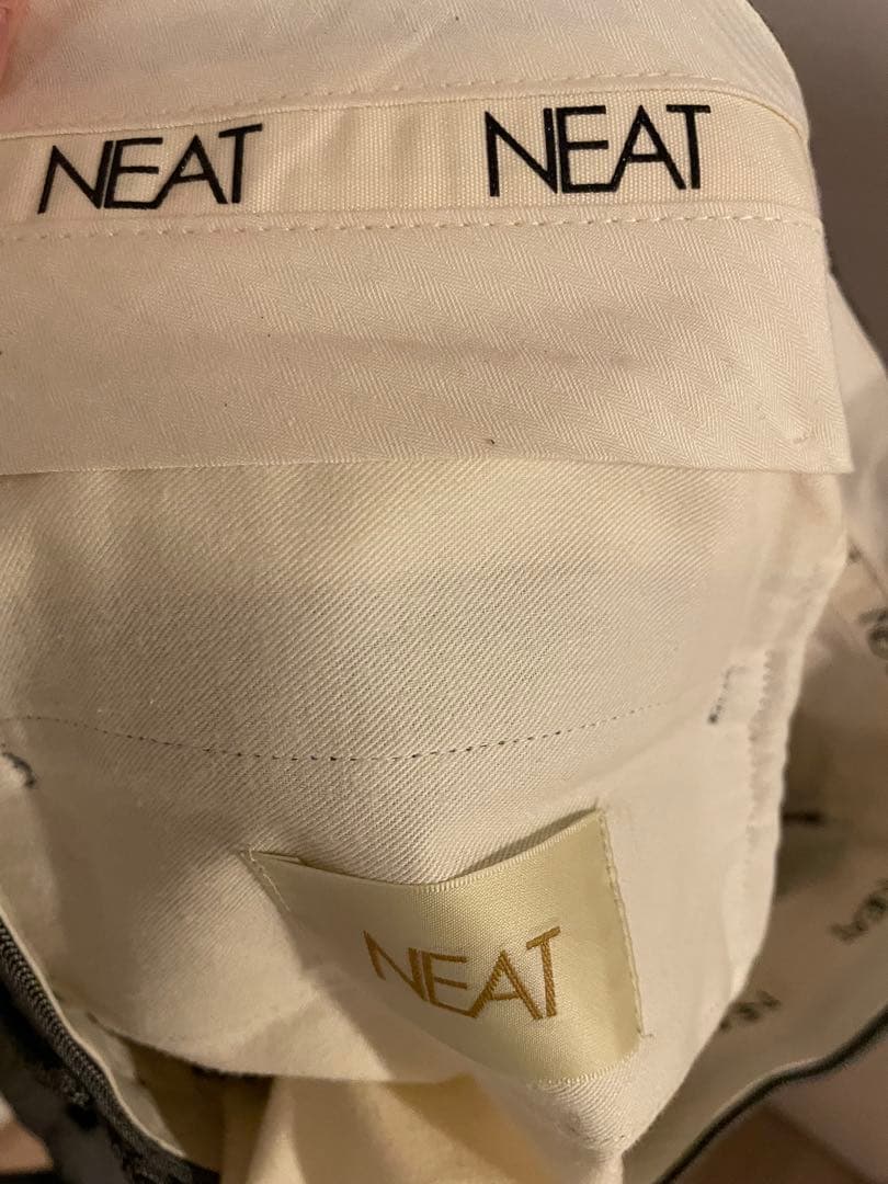 NEAT ストライプ テーパードスラックス48グレー