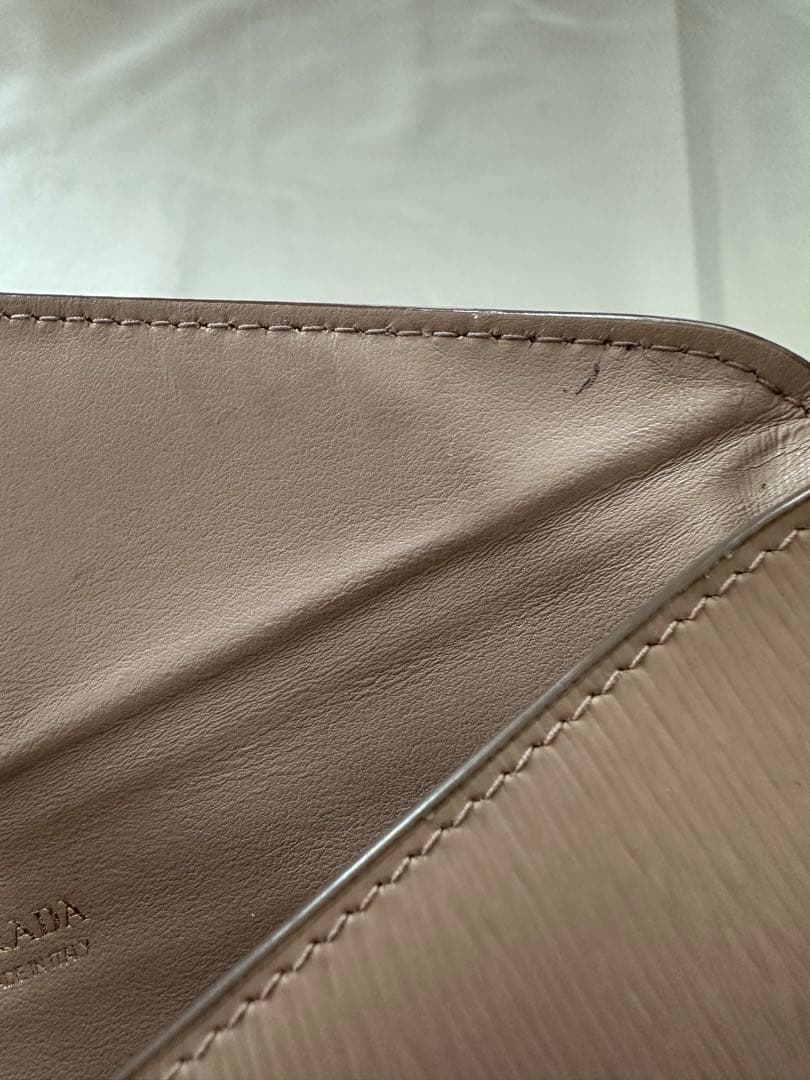 美品！値引き歓迎！PRADA 長財布