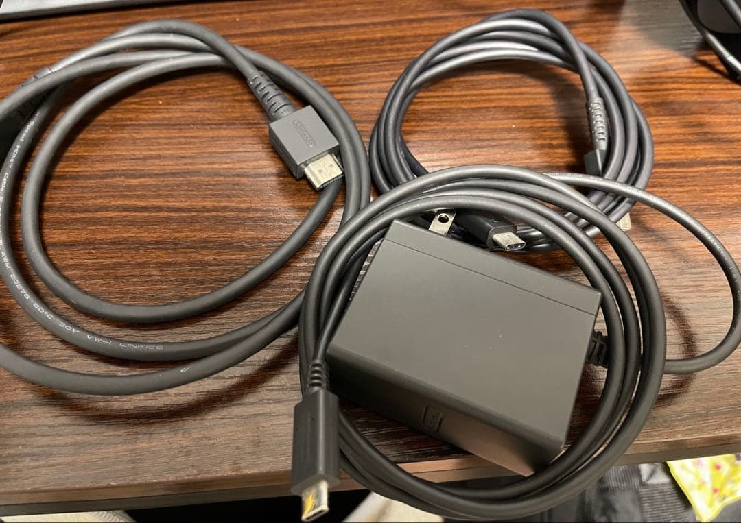 Switch 赤 スプラトゥーン2モデルプロコン付き　Joy-Con不具合あり