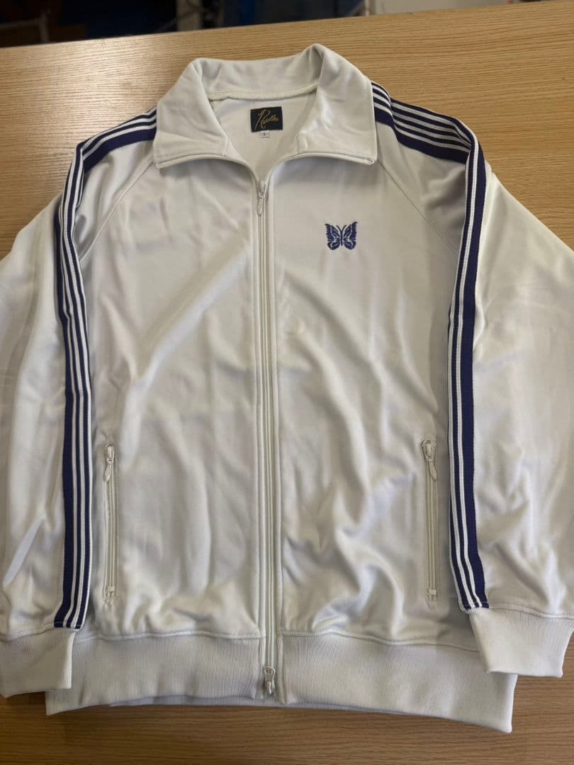 O*5様 ニードルス　ホワイト ストライプジャージ 蝶の刺繍