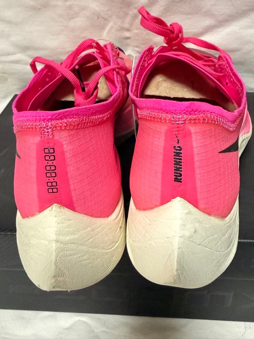 NIKE Zoomx Vaporfly Next % 新品未使用 27.0cm