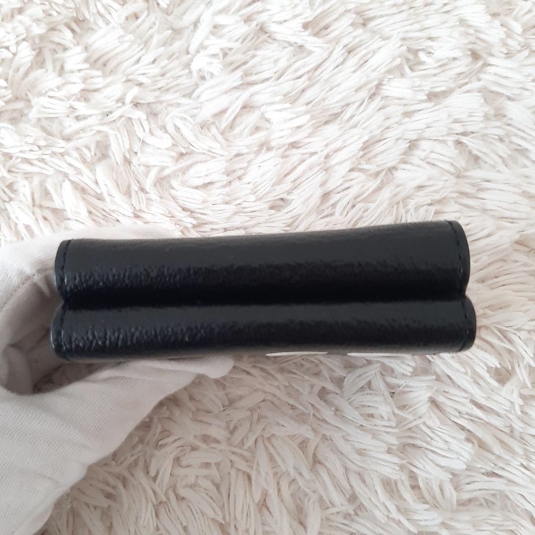 未使用品　ANYA HINDMARCH　アニヤハインドマーチ　三つ折り財布　黒