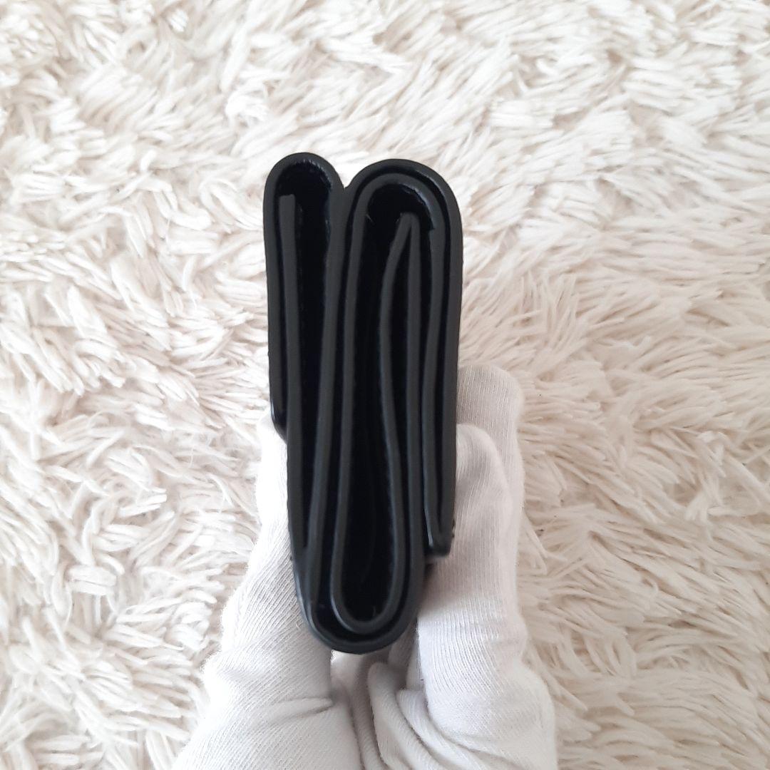 未使用品　ANYA HINDMARCH　アニヤハインドマーチ　三つ折り財布　黒