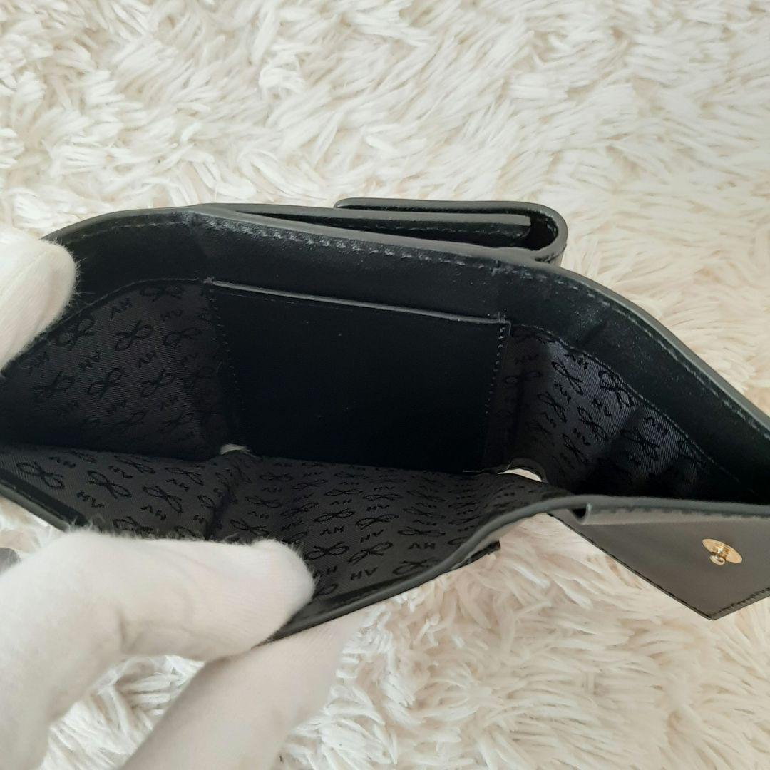 未使用品　ANYA HINDMARCH　アニヤハインドマーチ　三つ折り財布　黒