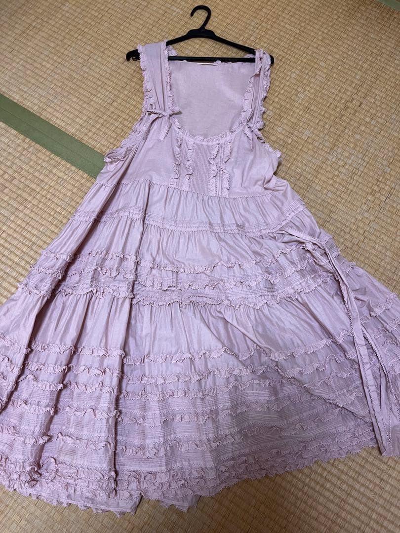 ピンクハウス　タブリエ　ピンク色