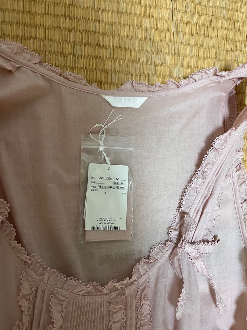 ピンクハウス　タブリエ　ピンク色