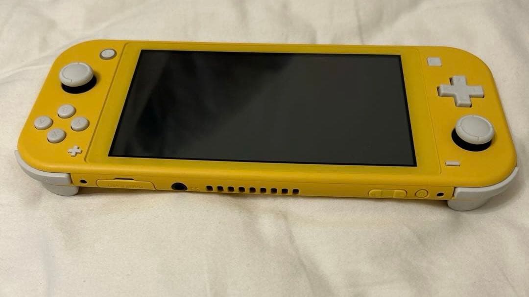 【美品】Nintendo Switch Lite イエロー　本体