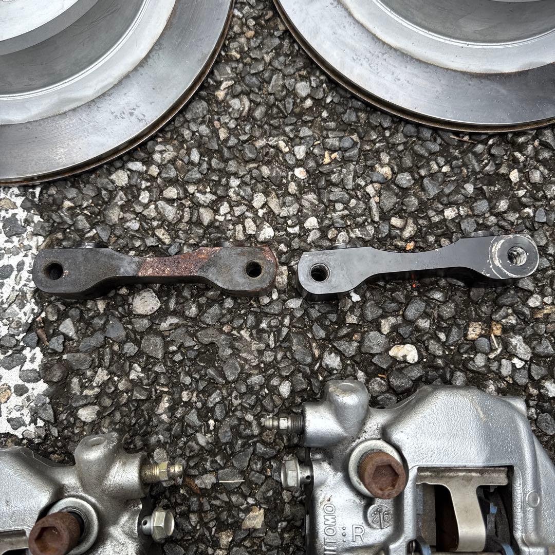 ２０アルファード、ヴェルファイアリア用３０セルシオキャリパー取り付けキット