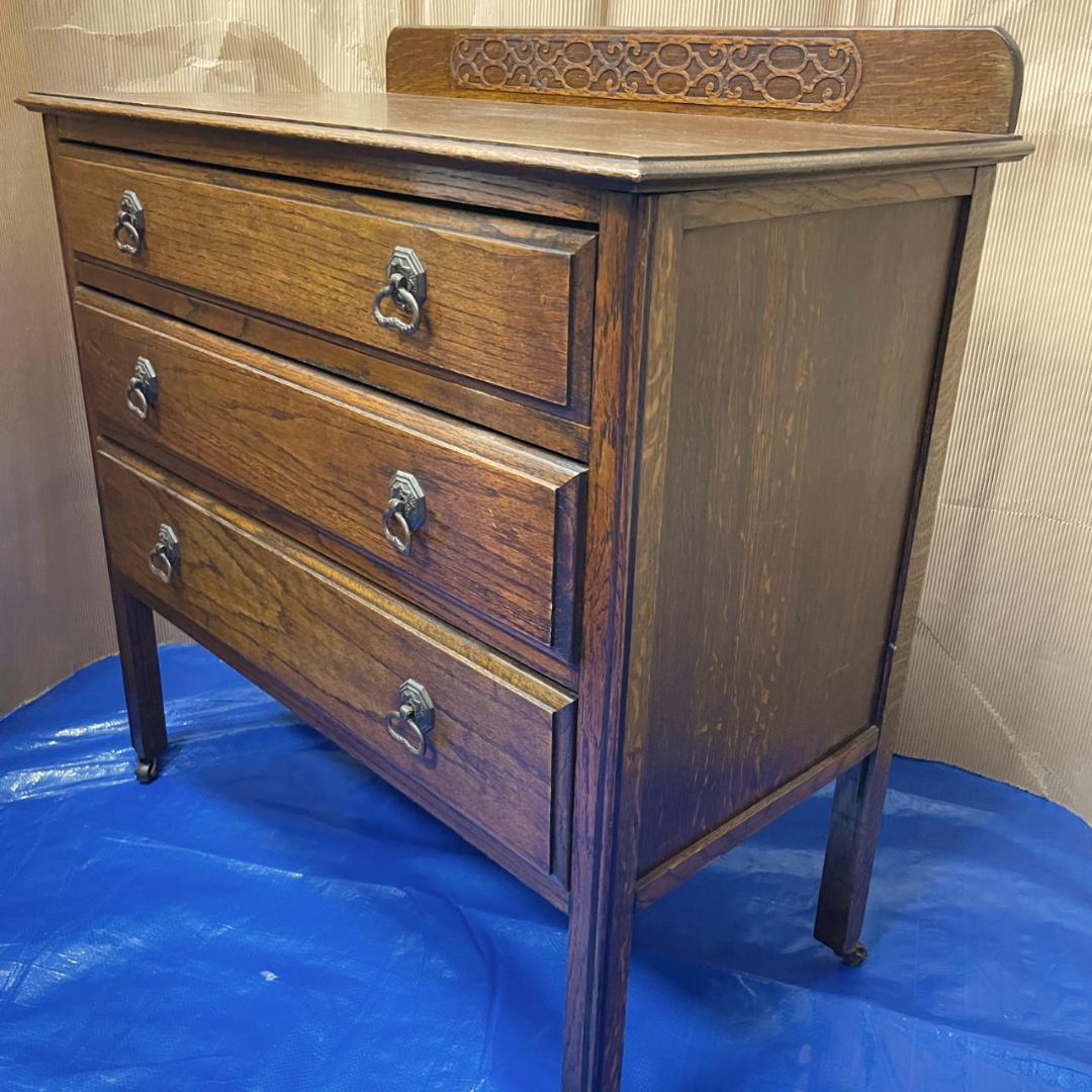 アンティーク家具　オーク材3段チェスト　made in England 1940