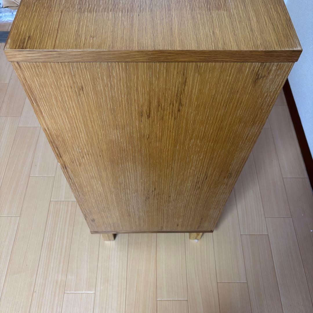 無印良品　キャビネット　ガラス戸　引戸