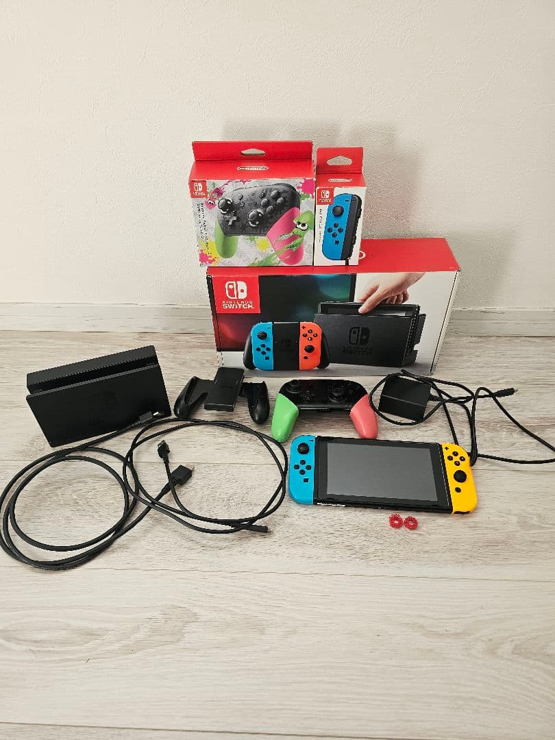 そ*ぴ様 Switch　本体　スプラトゥーン　プロコン　箱付き　初期化済み