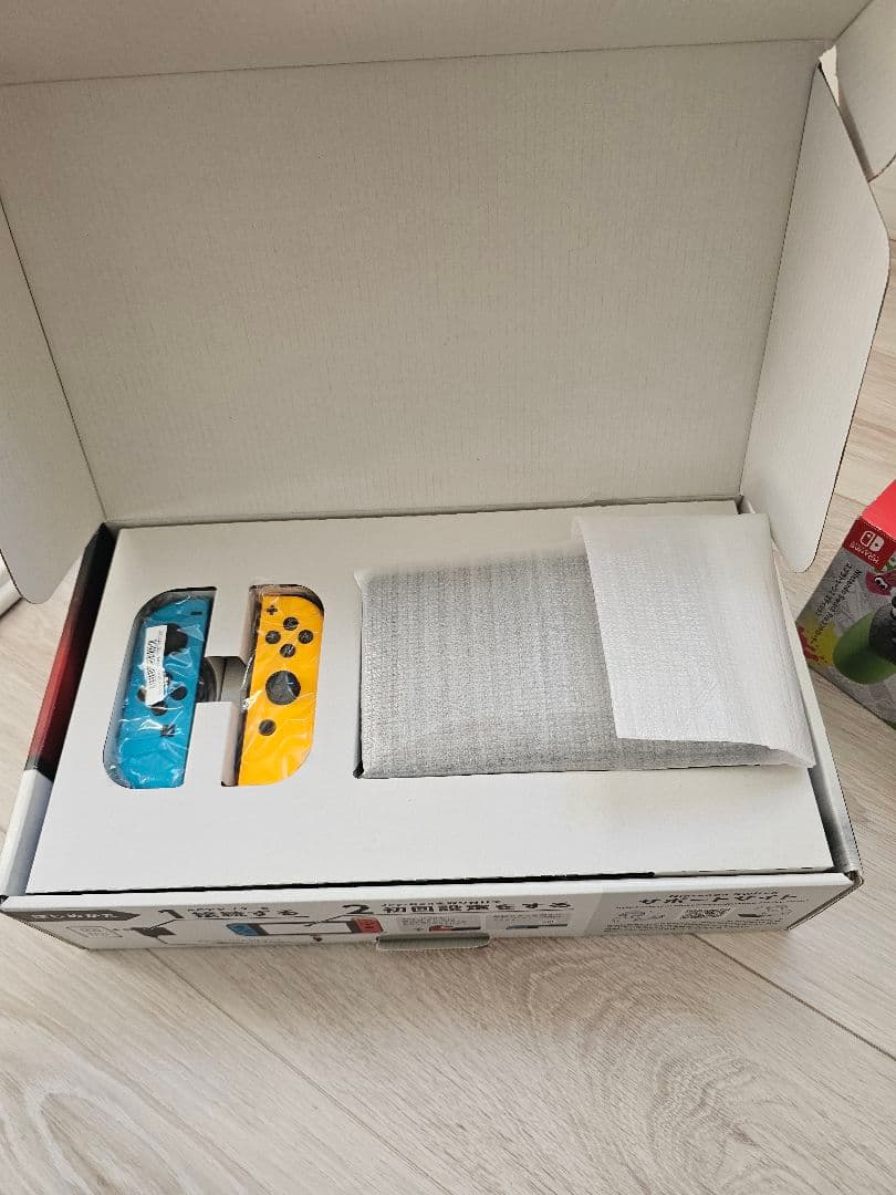 そ*ぴ様 Switch　本体　スプラトゥーン　プロコン　箱付き　初期化済み