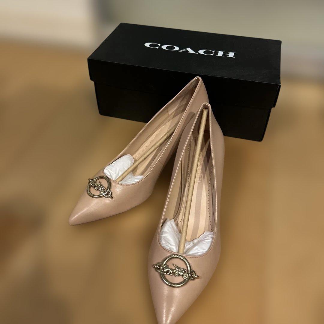 【新品未使用　箱つき】COACH パンプス ベージュ　本革