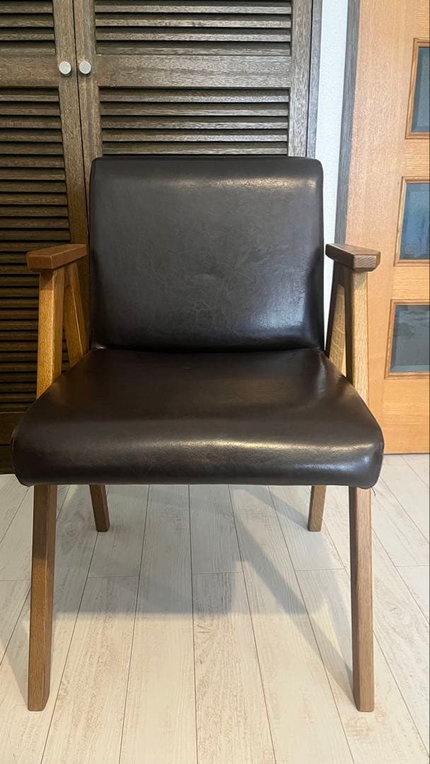 unico アームチェア