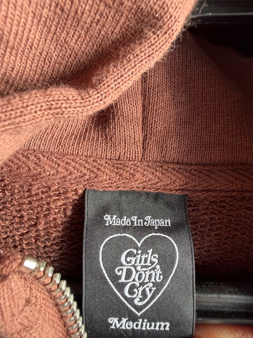 GIRLS DON'T CRY ZIP SWEAT HOODIE ブラウン M